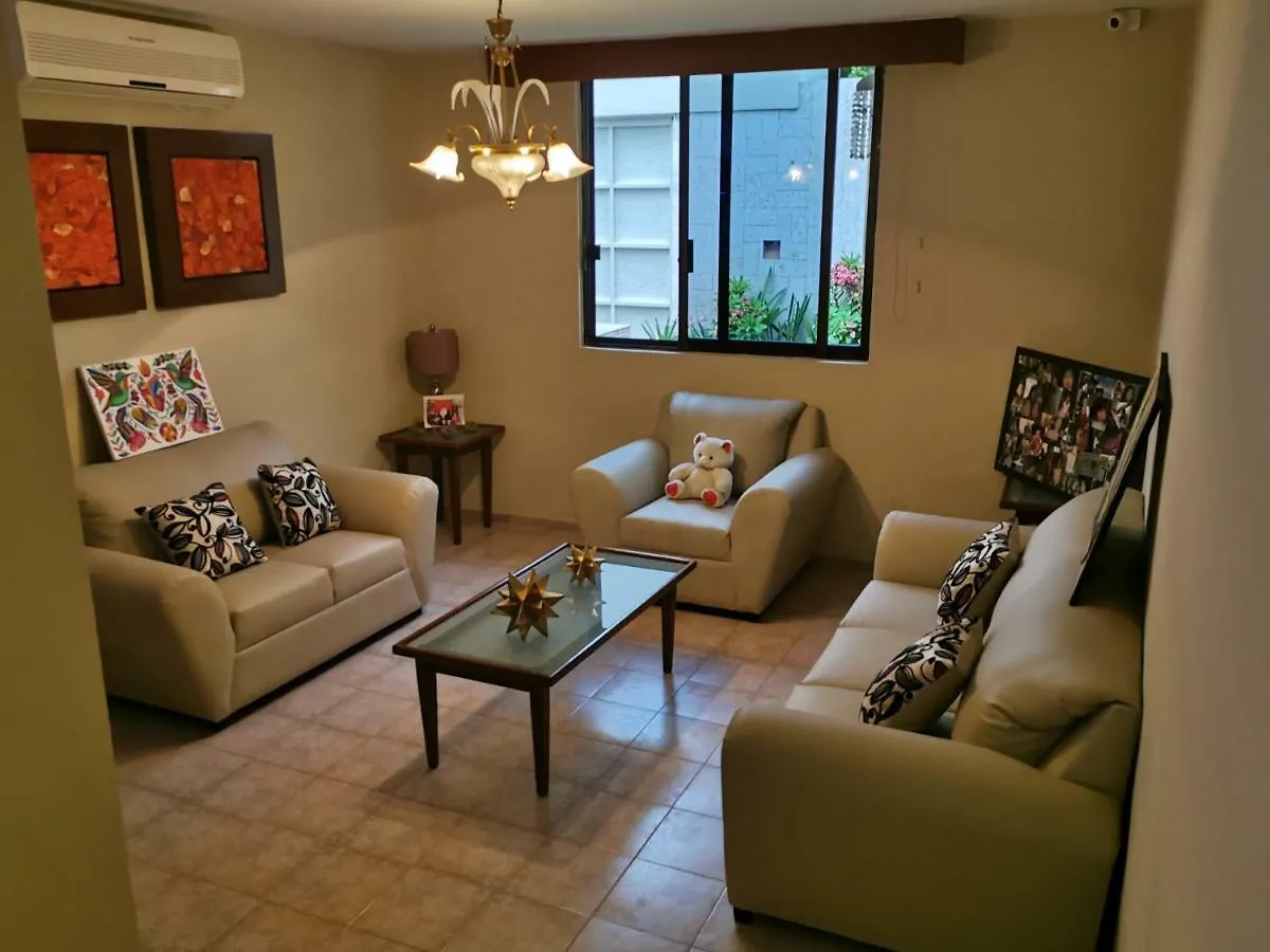 Casa De Los Abuelos Hotel Merida